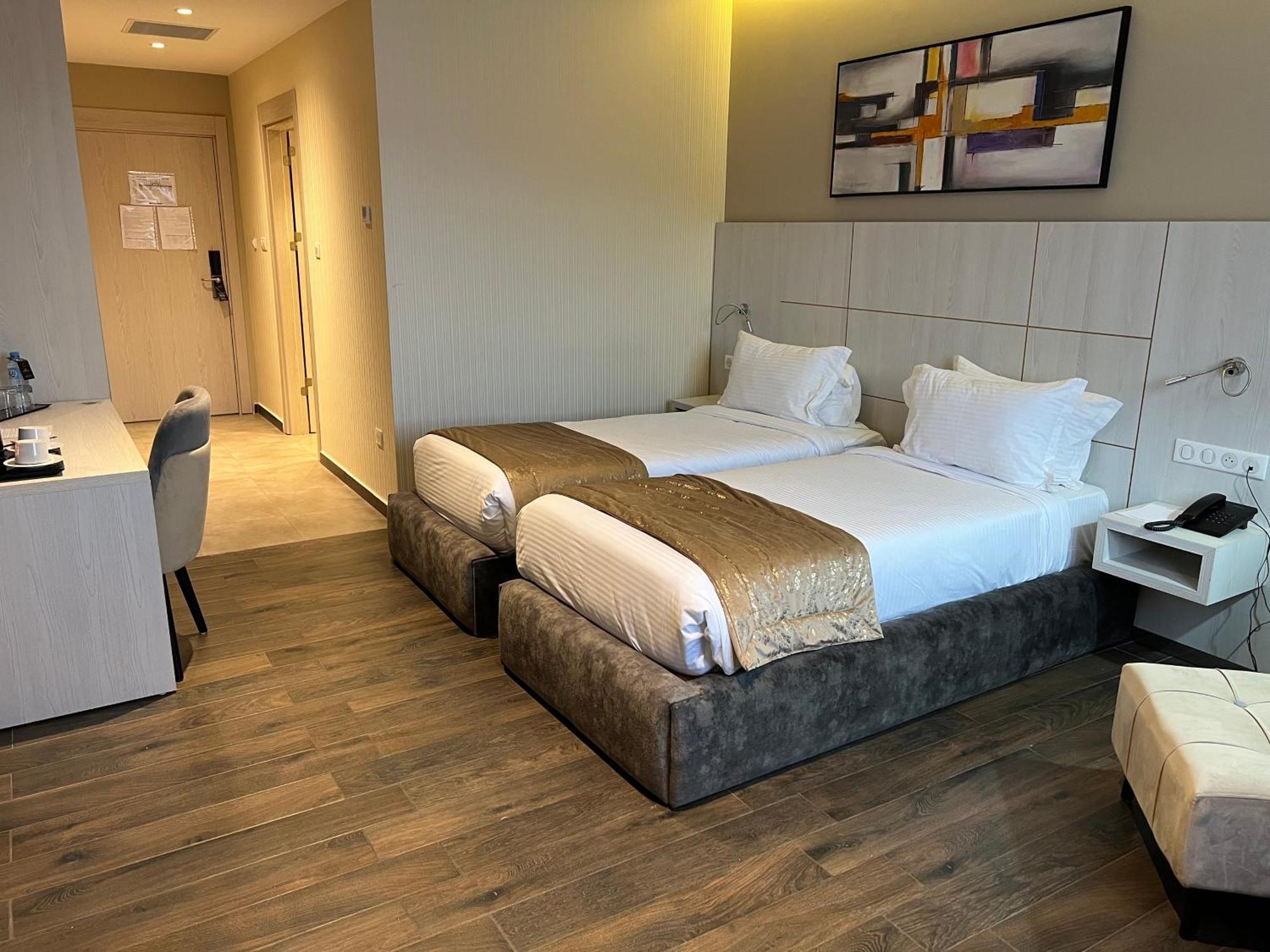 Hotel Ben Aouda & Spa Tipaza 外观 照片