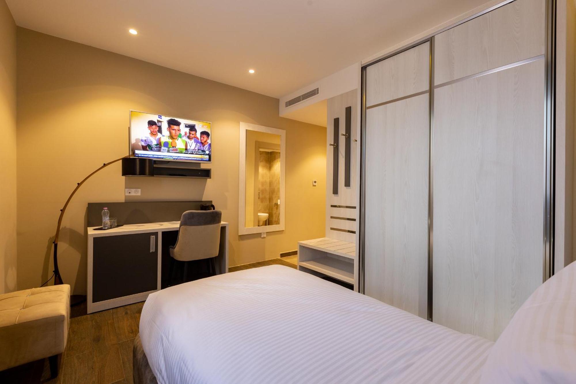 Hotel Ben Aouda & Spa Tipaza 外观 照片