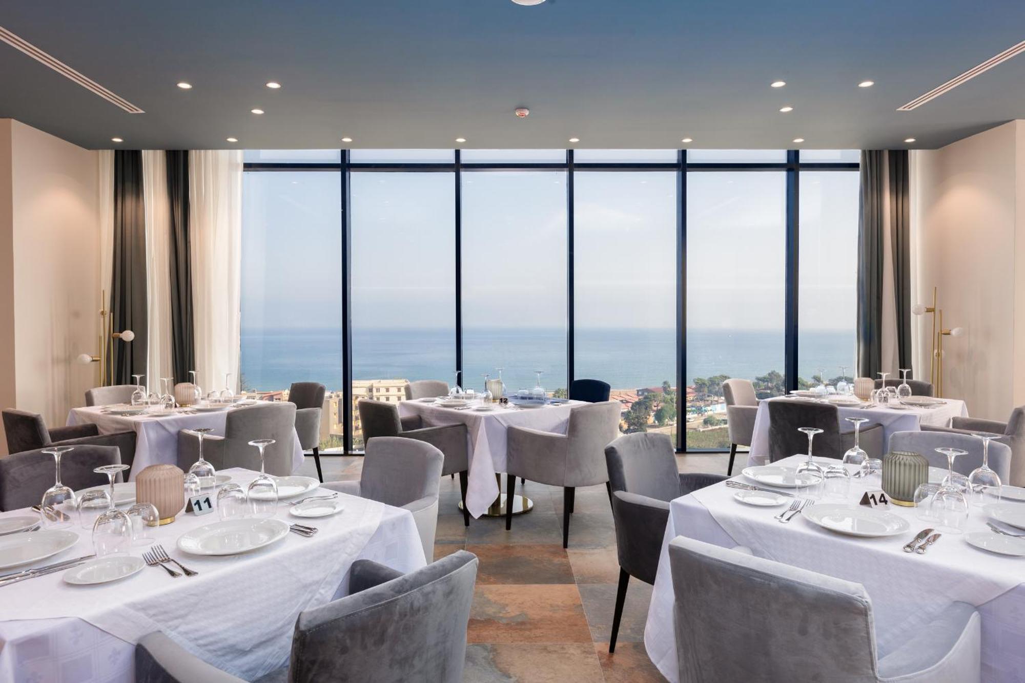 Hotel Ben Aouda & Spa Tipaza 外观 照片